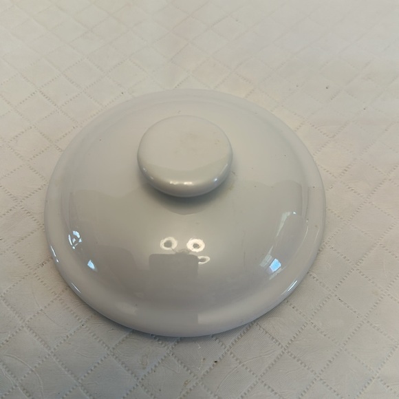 VTG 80s Stoneware White Ceramic Jar w/Heart and House Design Canister Small - Picture 4 of 9